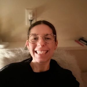 Meet your Posher, Emma